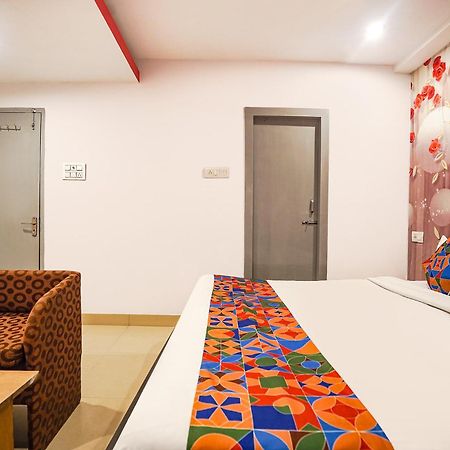 Fabexpress R Inn - Nr Prayagraj Railway Station Muthiganj Ngoại thất bức ảnh