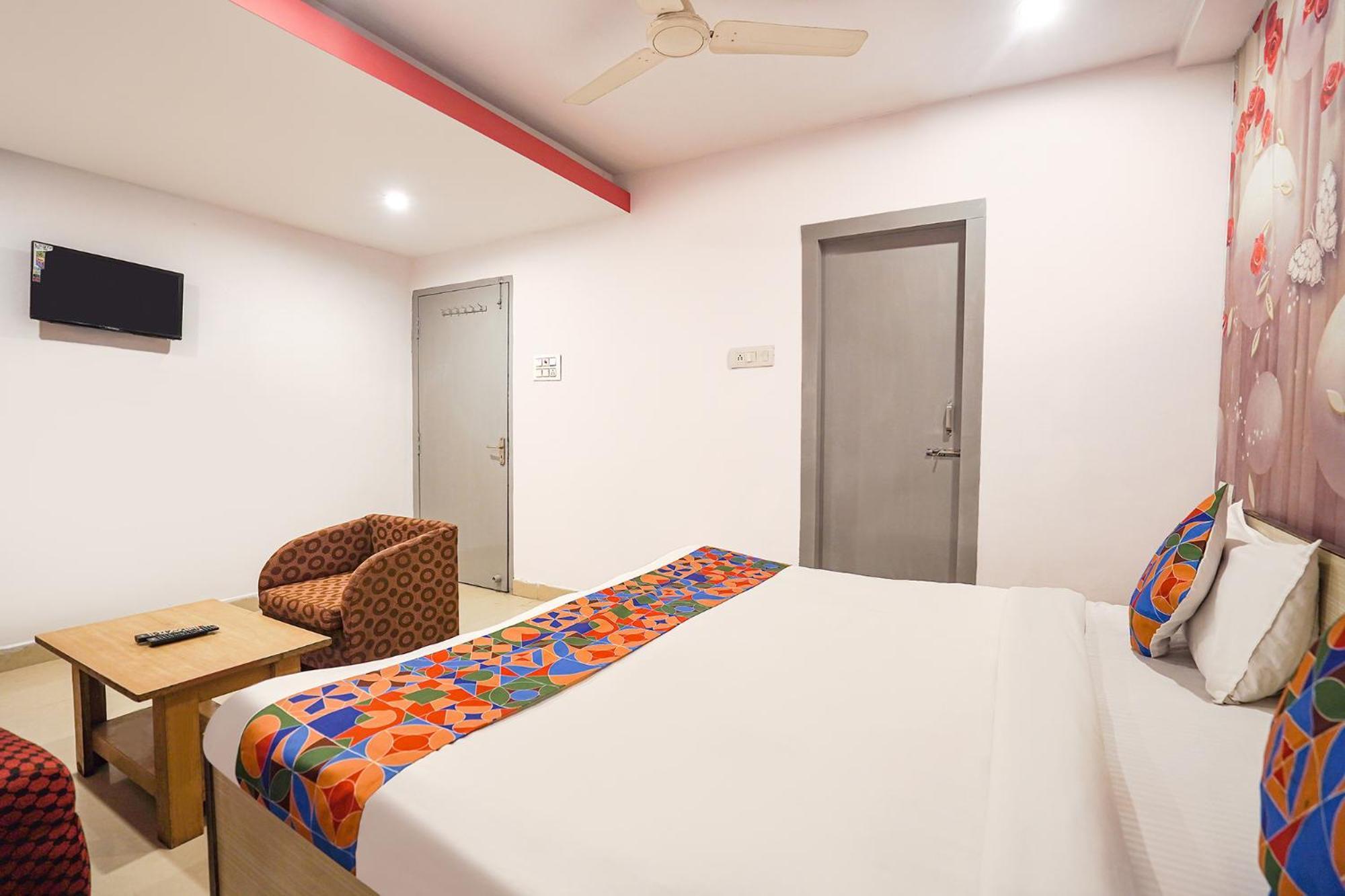 Fabexpress R Inn - Nr Prayagraj Railway Station Muthiganj Ngoại thất bức ảnh