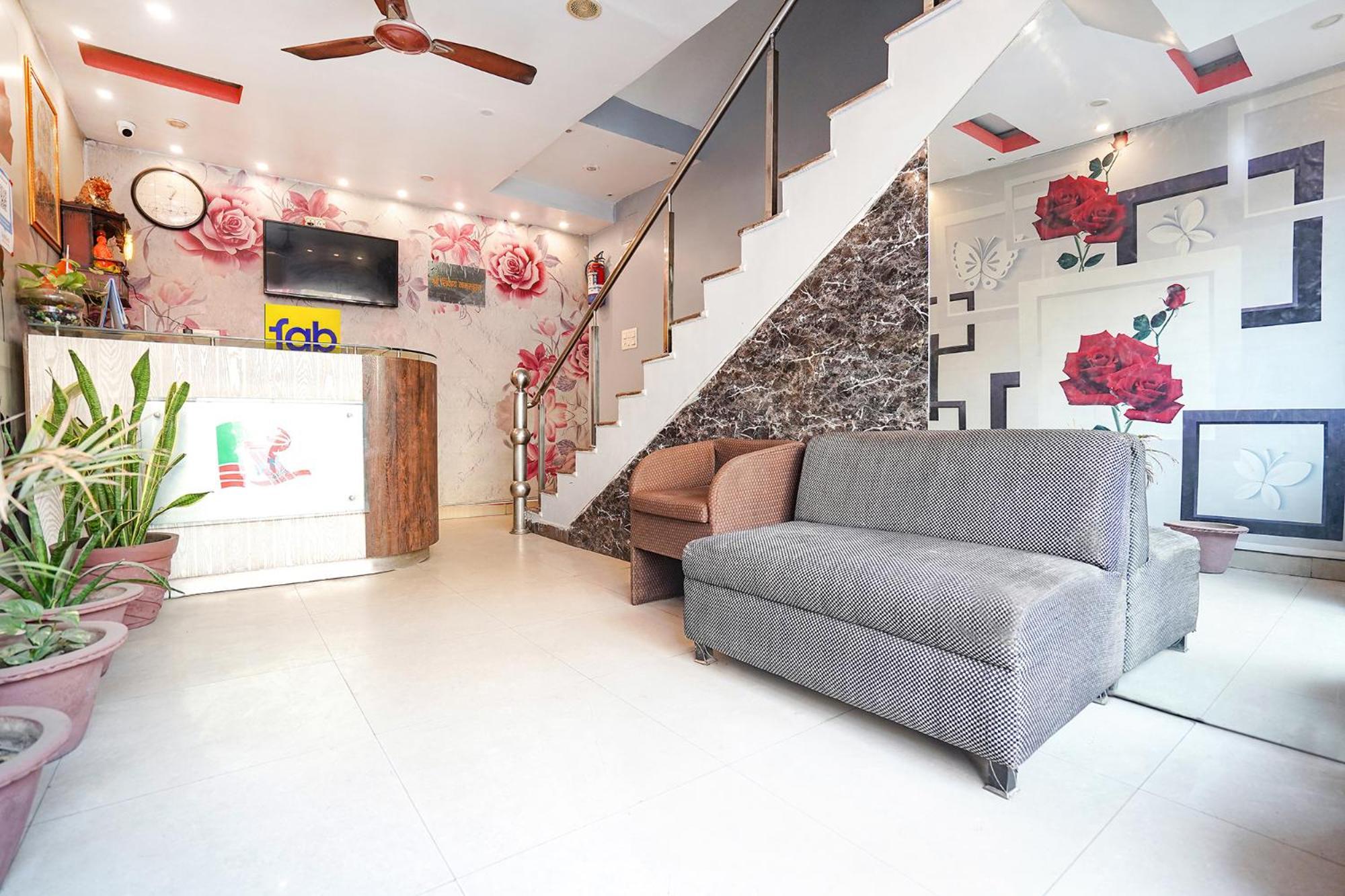 Fabexpress R Inn - Nr Prayagraj Railway Station Muthiganj Ngoại thất bức ảnh