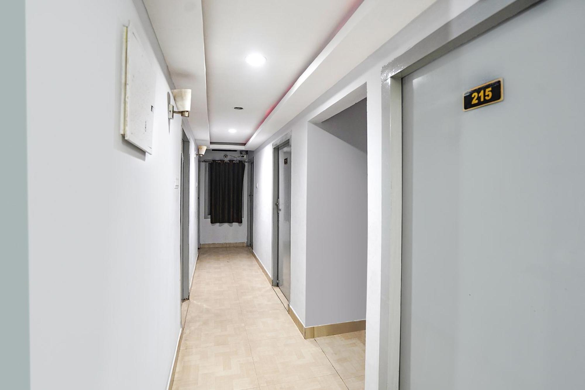 Fabexpress R Inn - Nr Prayagraj Railway Station Muthiganj Ngoại thất bức ảnh