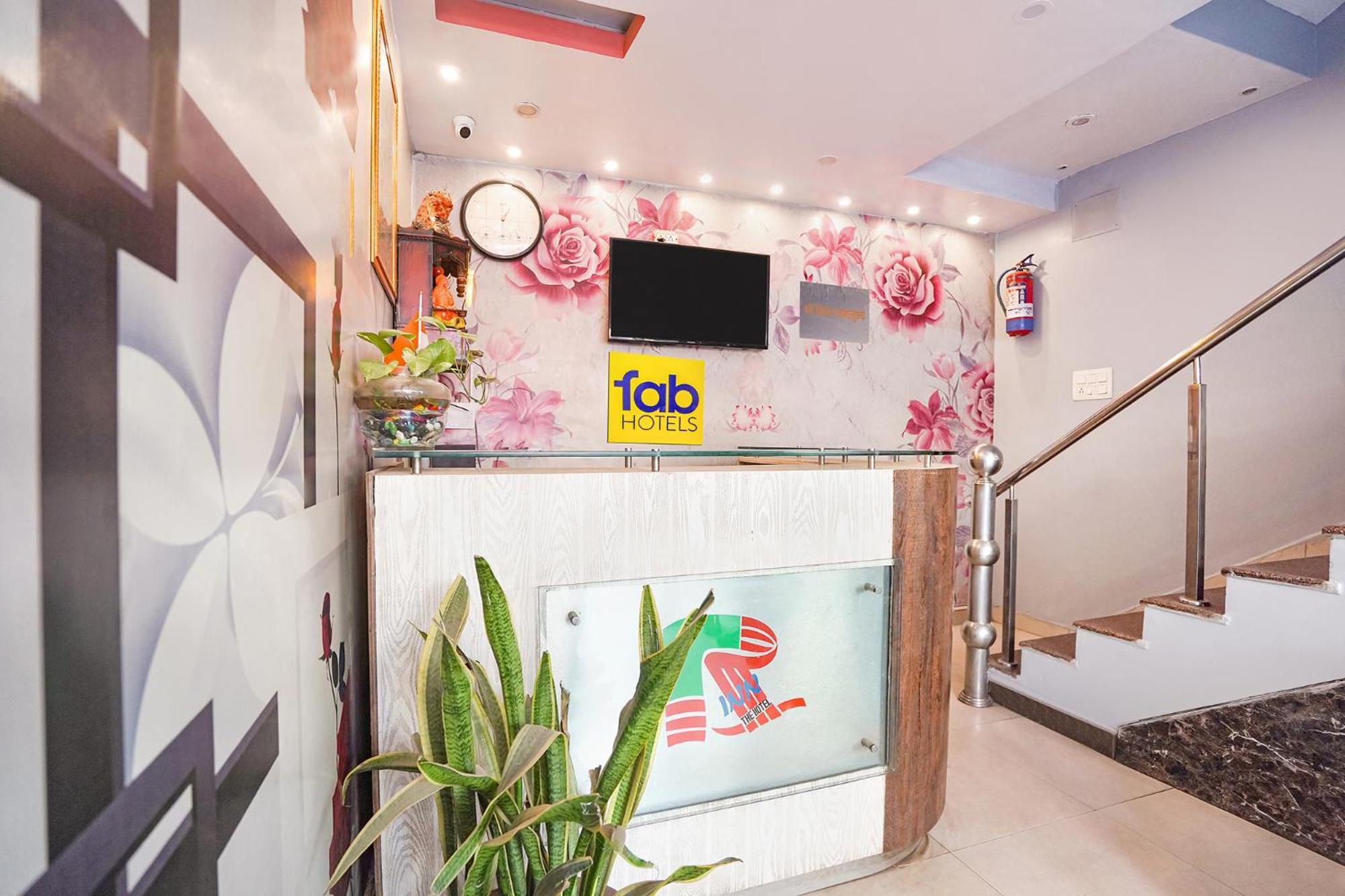 Fabexpress R Inn - Nr Prayagraj Railway Station Muthiganj Ngoại thất bức ảnh